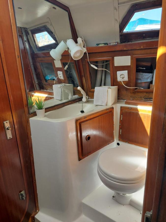 ホテル Lisbon Cosy Boat エクステリア 写真